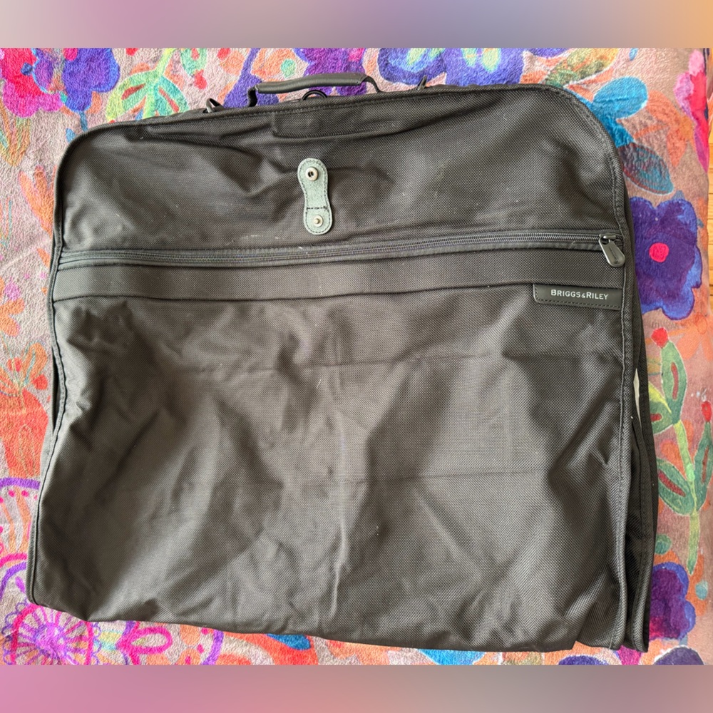 Briggs & Riley Suit Garment Bag